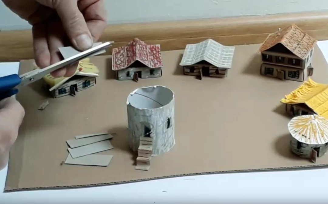 Zajęcia Plastyczne z Panem Marcinem – Wioska